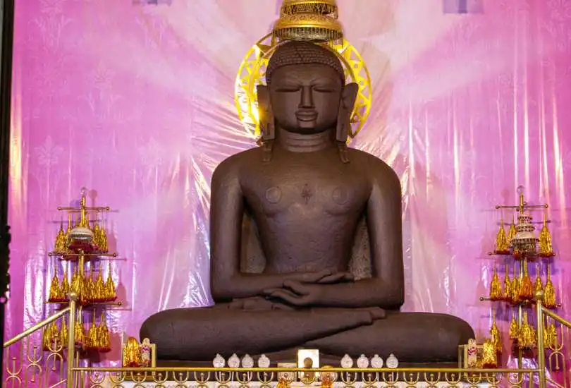 Kundalpur Jain Temple